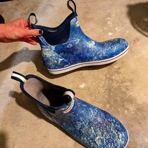 Xtratuf Men's Mossy Oak - 6 in Ankle Deck Boot Size 12 (M)